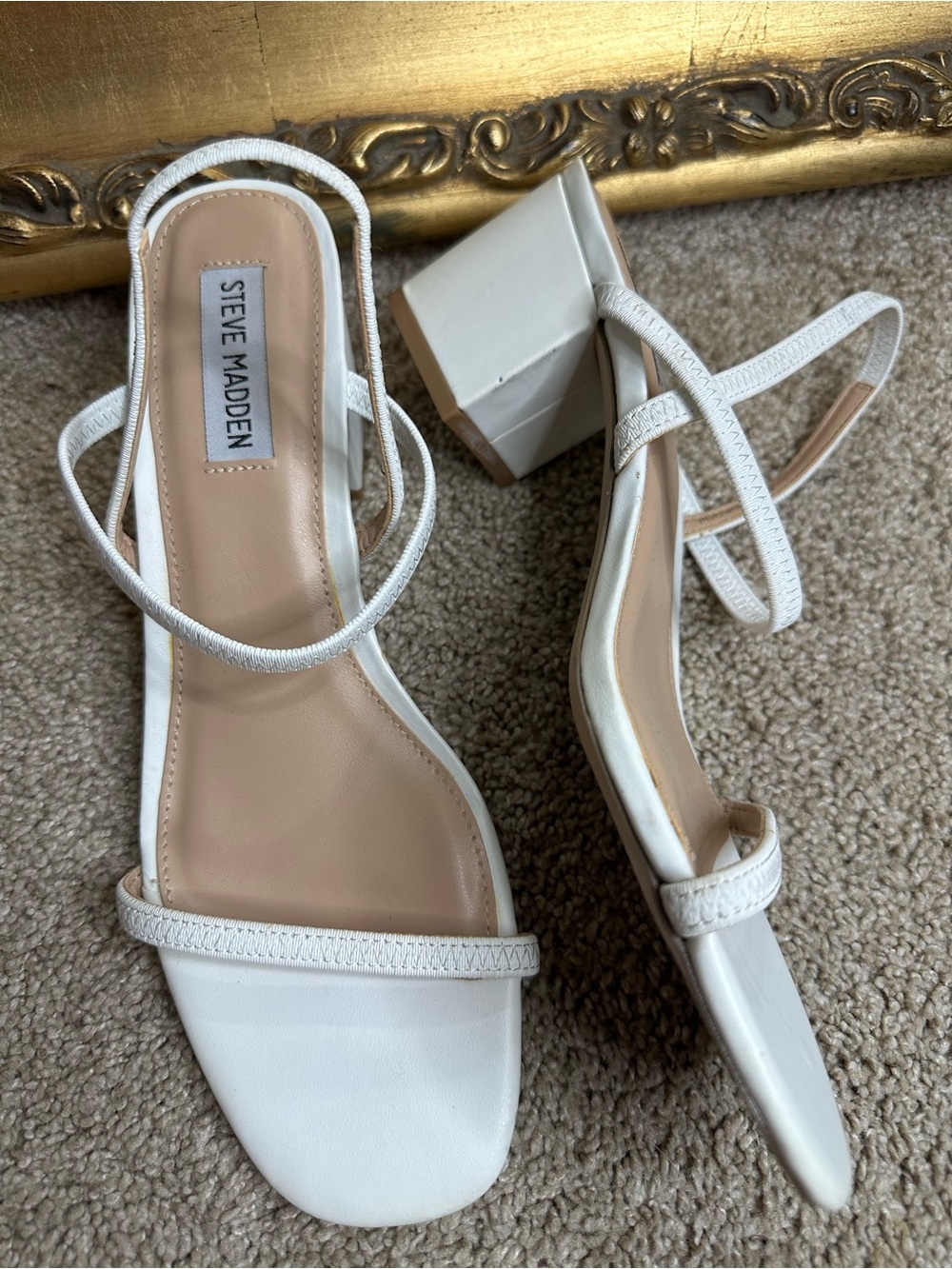 New Steve Madden Inessa White Sandal Block Heels Size 9M